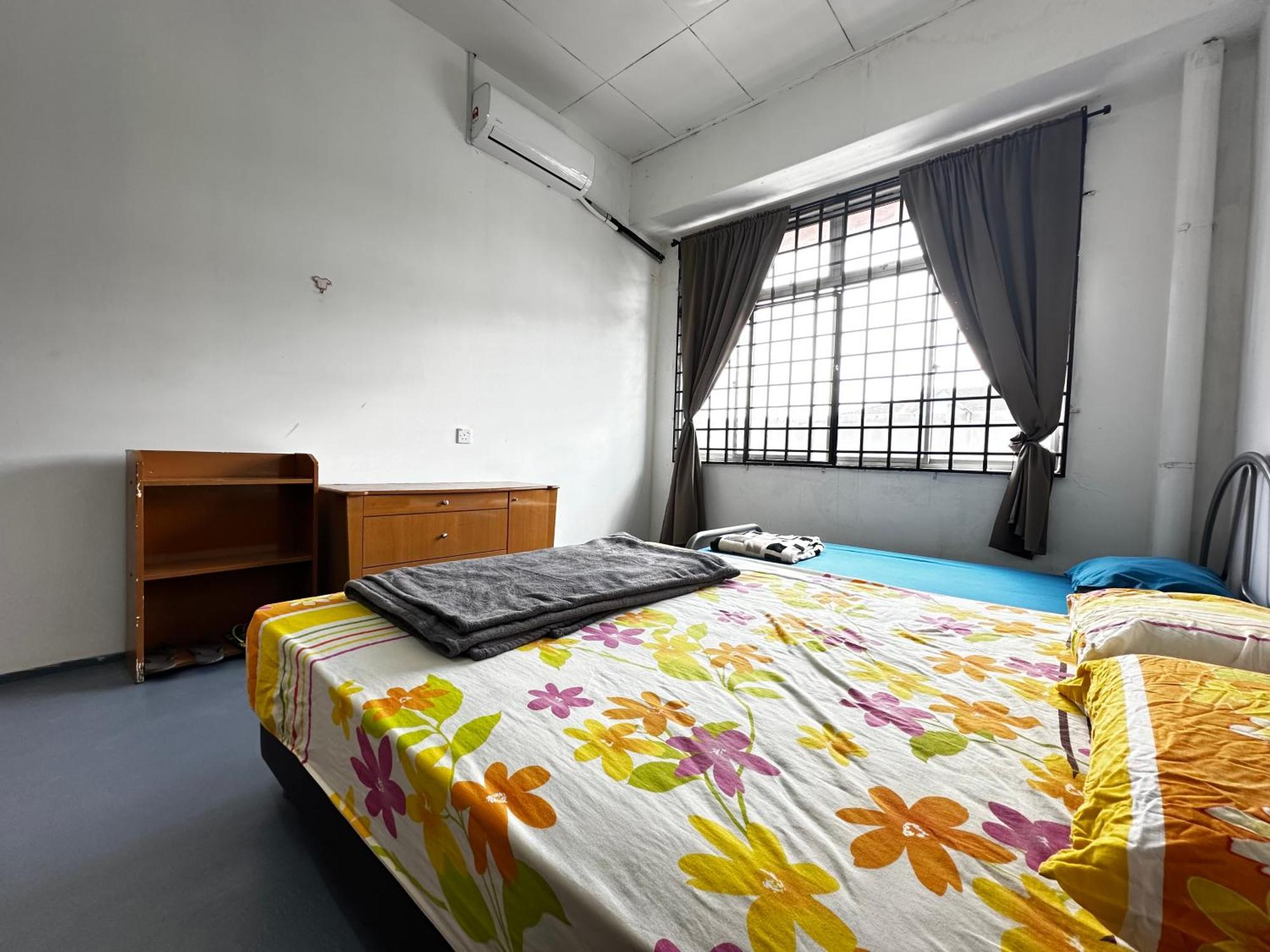 Jiaxin Dormitory - Puteri Wangsa 家馨旅舍 Улу Тирам Экстерьер фото