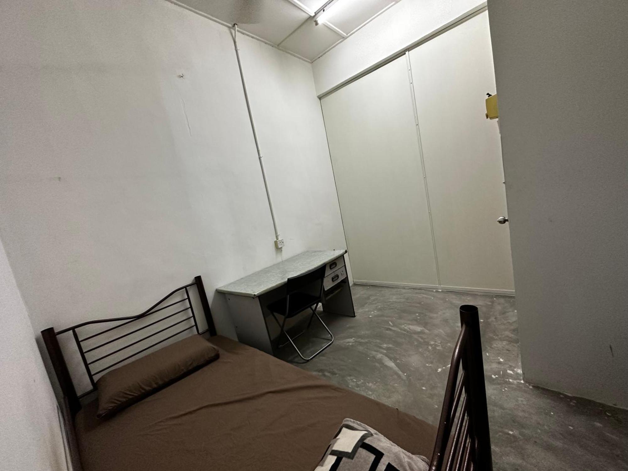 Jiaxin Dormitory - Puteri Wangsa 家馨旅舍 Улу Тирам Экстерьер фото