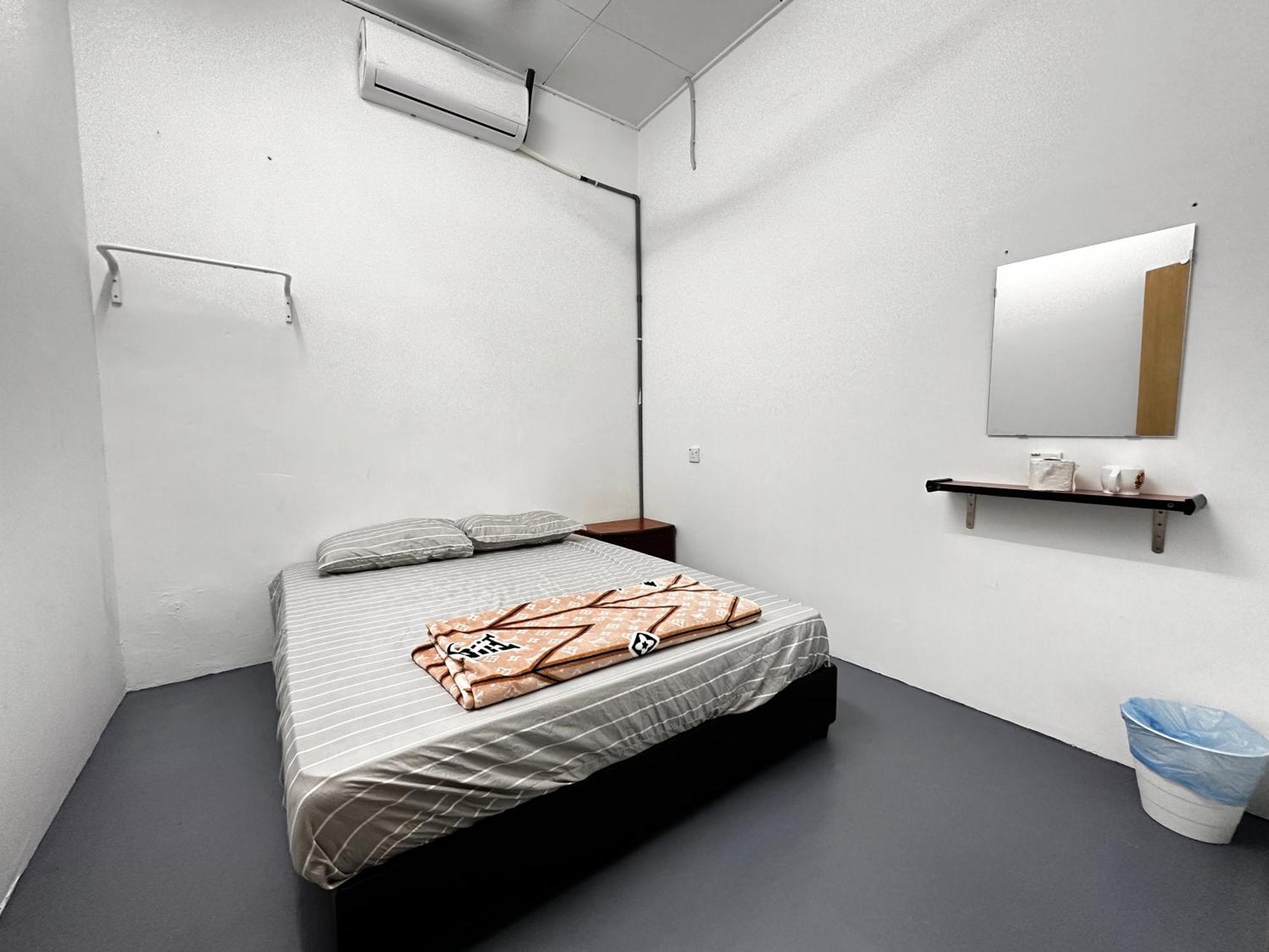 Jiaxin Dormitory - Puteri Wangsa 家馨旅舍 Улу Тирам Экстерьер фото