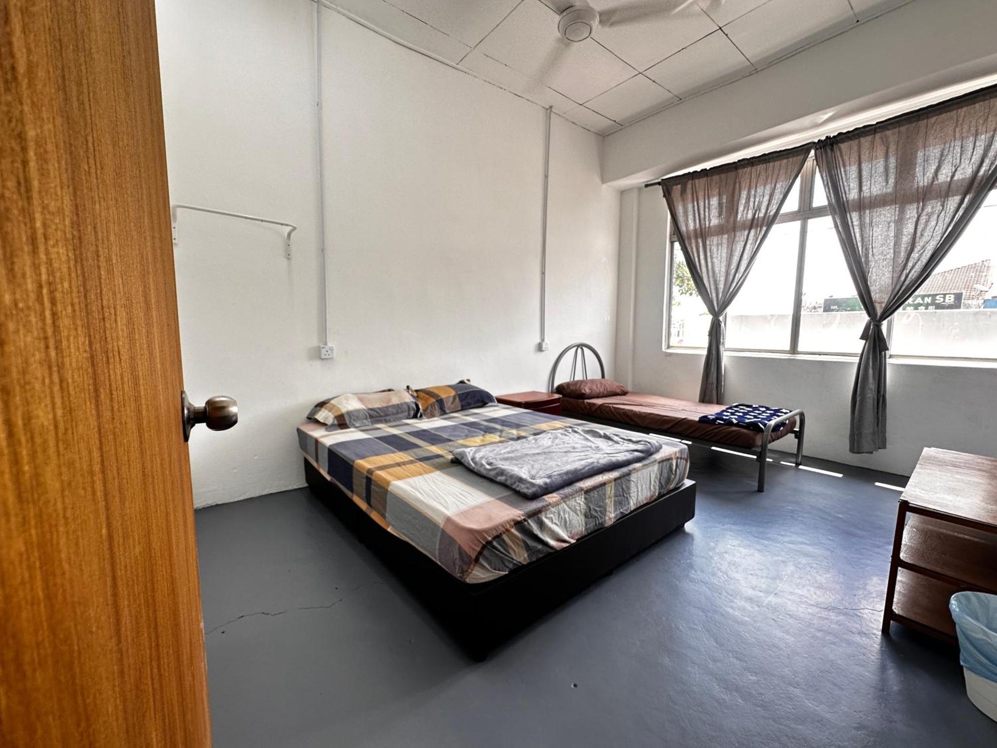 Jiaxin Dormitory - Puteri Wangsa 家馨旅舍 Улу Тирам Экстерьер фото