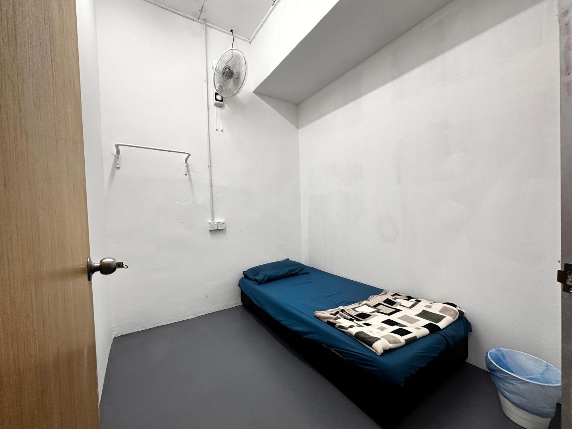 Jiaxin Dormitory - Puteri Wangsa 家馨旅舍 Улу Тирам Экстерьер фото