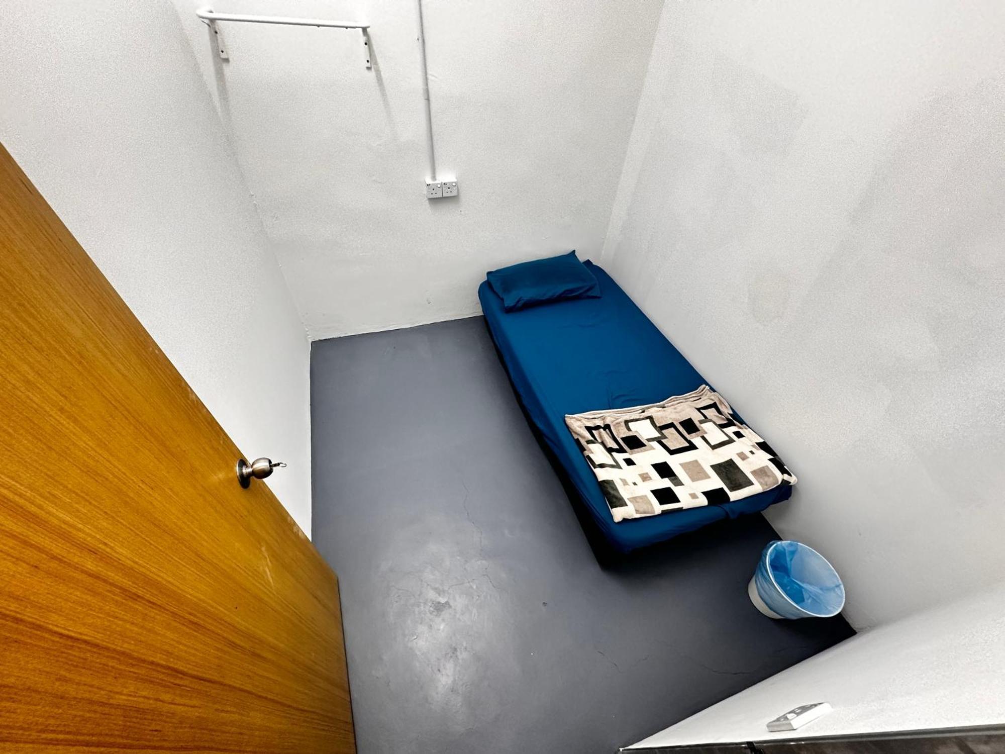 Jiaxin Dormitory - Puteri Wangsa 家馨旅舍 Улу Тирам Экстерьер фото